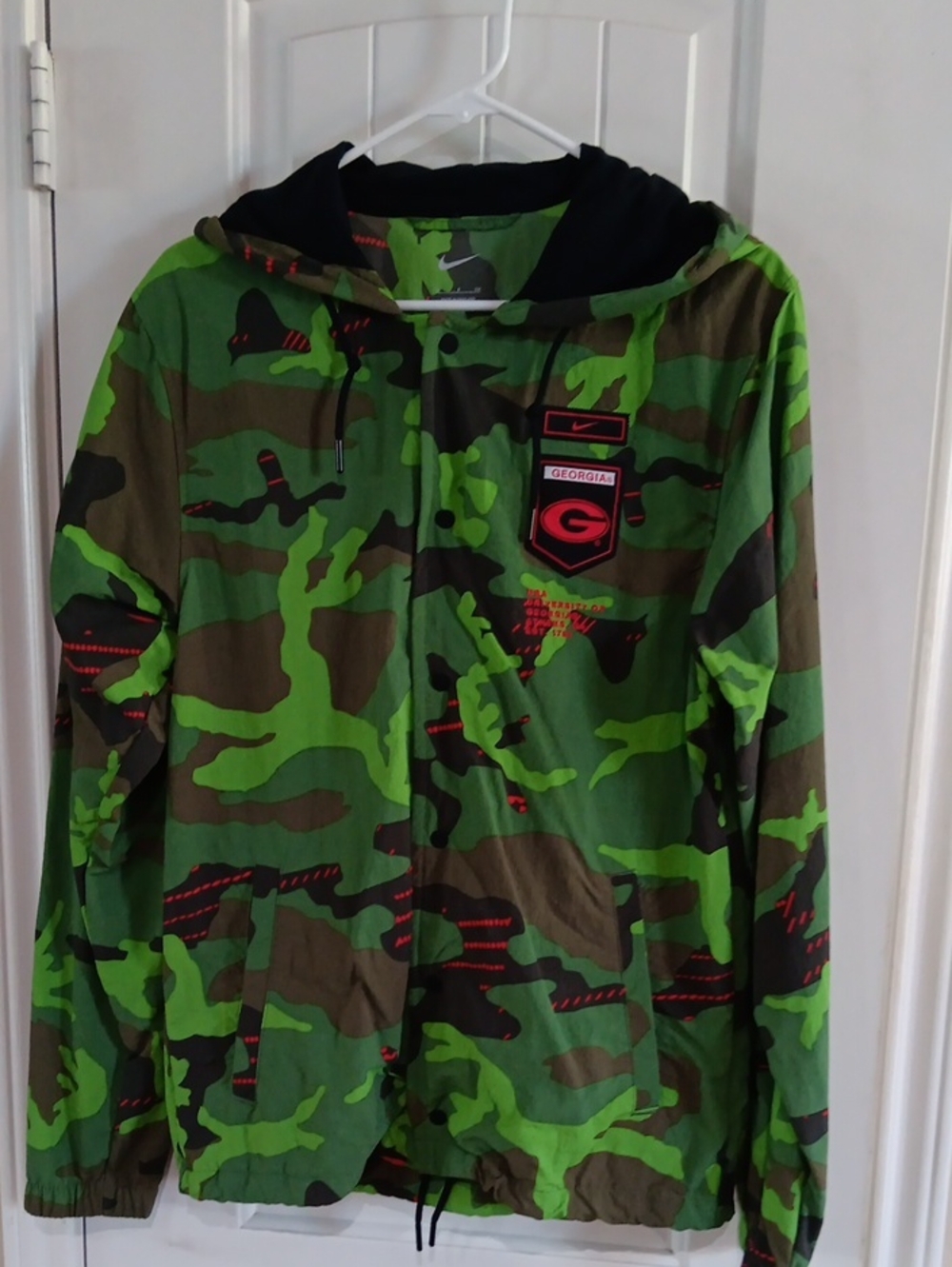 Nike Georgia Bulldogs Camo Full Snap Jacket Hoodie DQ2225-328 Men’s Size Mens S